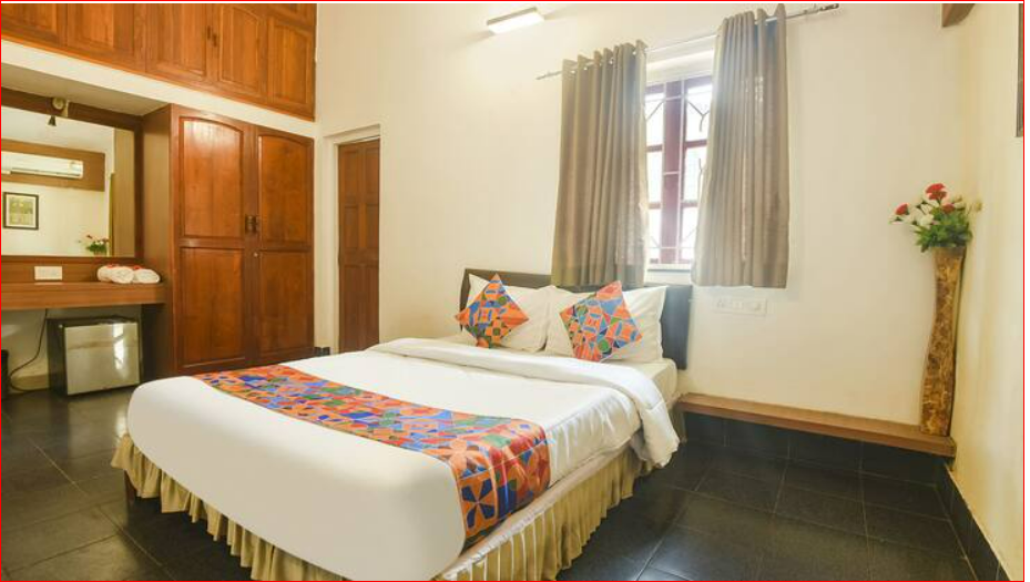 Royal Baga Residency | SUPER DELUXE ROOM with BALCONY